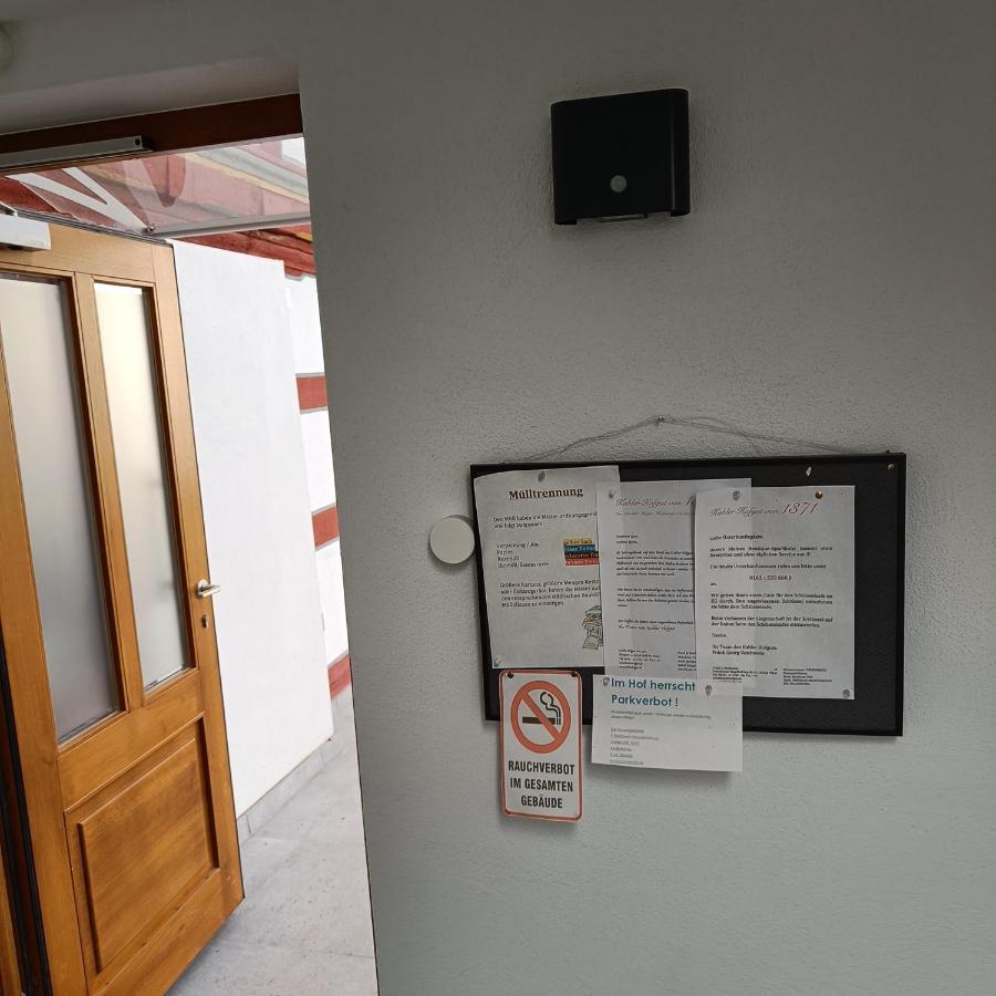 Apartments & Moeblierte Zimmer In Kahl Am Main, Kontaktloser Self Check-In, W-Lan, Schreibtisch, Duschbad, Kuechenzeile, Pkw-Plaetze المظهر الخارجي الصورة
