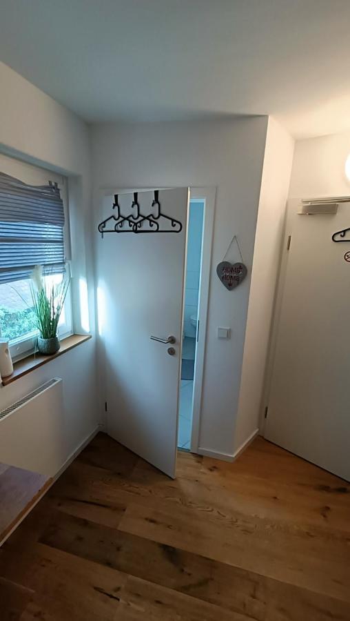 Apartments & Moeblierte Zimmer In Kahl Am Main, Kontaktloser Self Check-In, W-Lan, Schreibtisch, Duschbad, Kuechenzeile, Pkw-Plaetze المظهر الخارجي الصورة