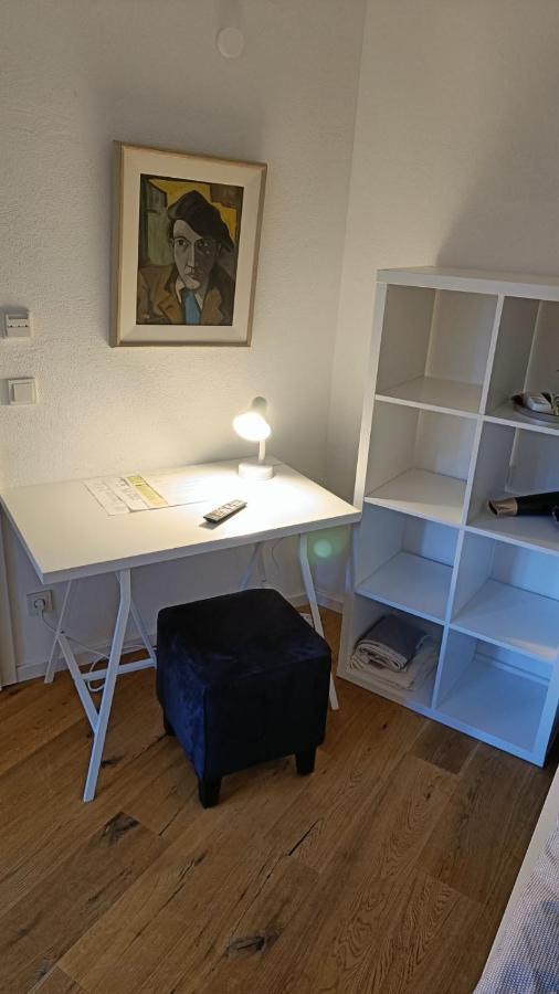 Apartments & Moeblierte Zimmer In Kahl Am Main, Kontaktloser Self Check-In, W-Lan, Schreibtisch, Duschbad, Kuechenzeile, Pkw-Plaetze المظهر الخارجي الصورة